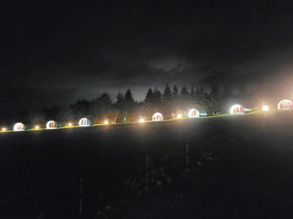 Forth Mountain Glamping Ballintlea Экстерьер фото